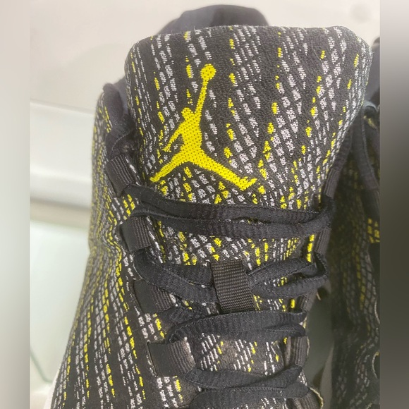 Nike Air Jordan B.Fly Black Yellow Grey Basketball Trainers 881444 014 Size 10.5 - Picture 3 of 16